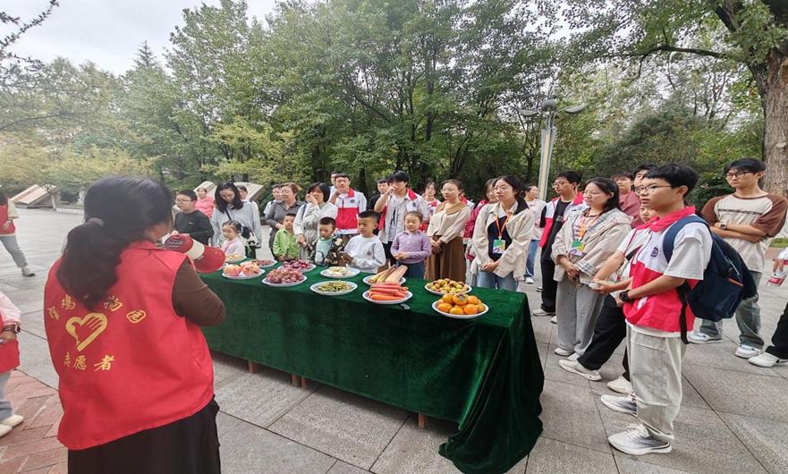 公司环小青志愿服务队赴宝鸡市植物园开展志愿服务工作 公司环小青志愿服务队赴宝鸡市植物园开展志愿服务工作
